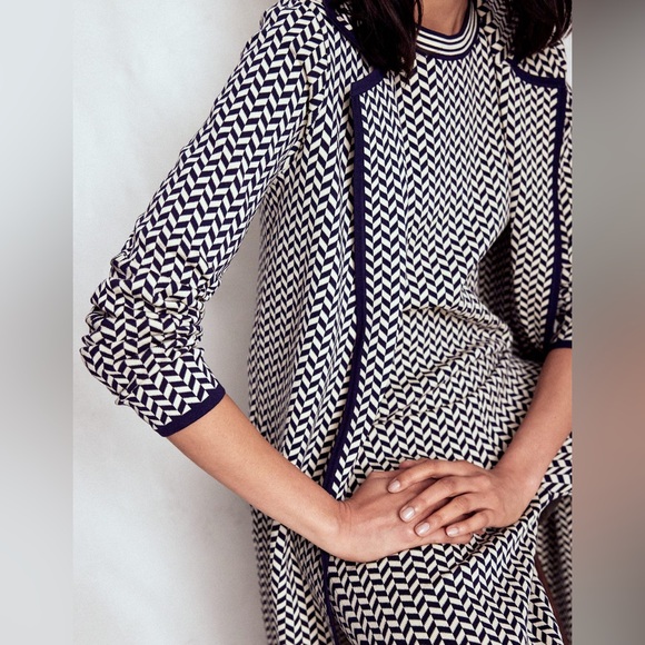 NWT Boden Jacquard Coatigan in Navy Ivory Dogtooth - Picture 4 of 11